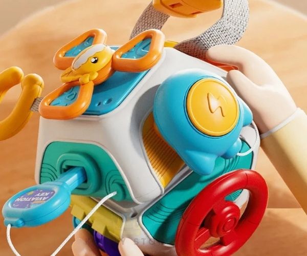 MiniExplora™- Cubo sensorial Montessori 10 en 1 para motricidad fina y juego tranquilo.